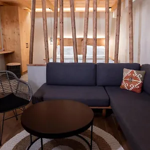 Theros By Agora Luxury In The Heart Of Iraklio