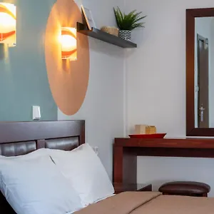 https://naias.hotelschalkidiki.net